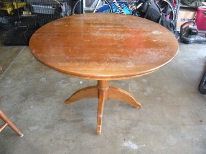 Pedestal Table