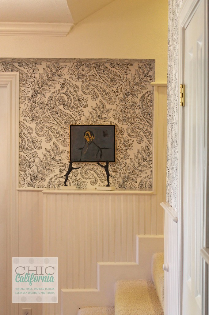 bold wallpaper, foyer, 1960's foyer, low ceilings