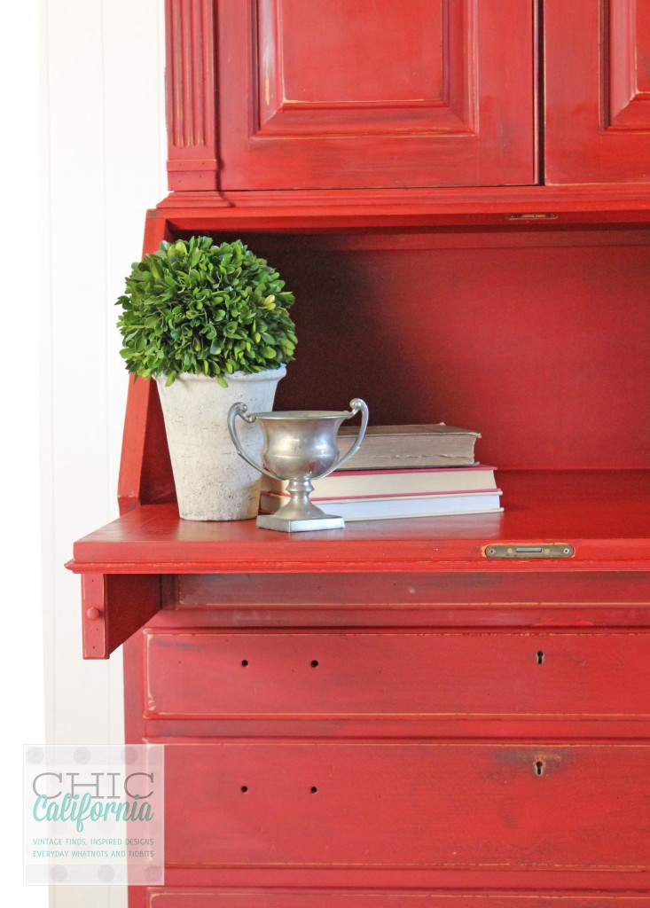 Red Desk