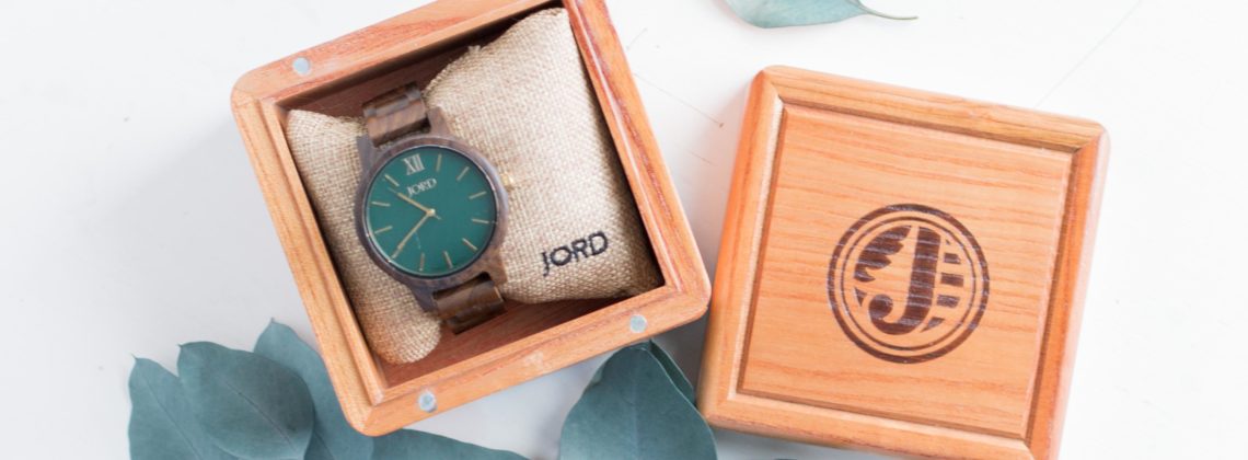 Light and Airy Fall Wardrobe and JORD Wooden Watch
